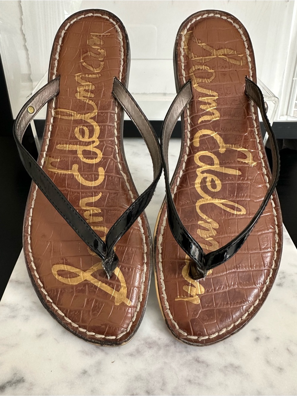 Sam Edelman Black Patent Flip Flop Sandals with Brown Croc Footbed